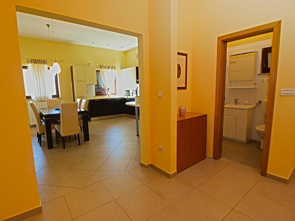 Apartments Milio 1105 ฟาชานา ภายนอก รูปภาพ