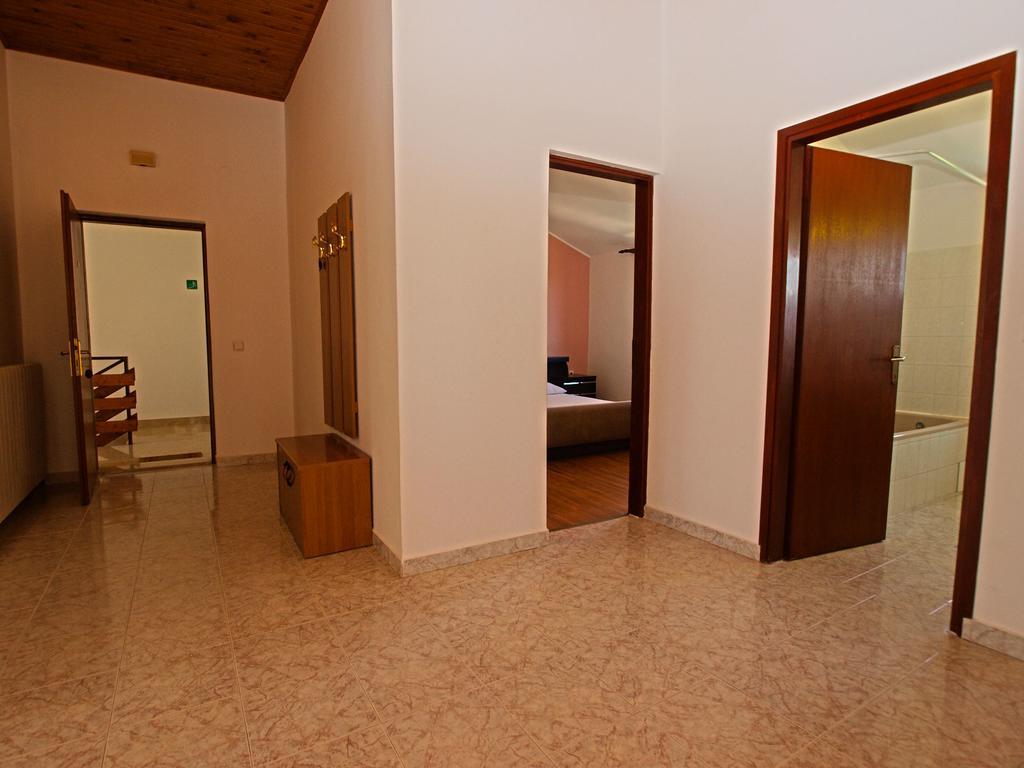 Apartments Milio 1105 ฟาชานา ภายนอก รูปภาพ