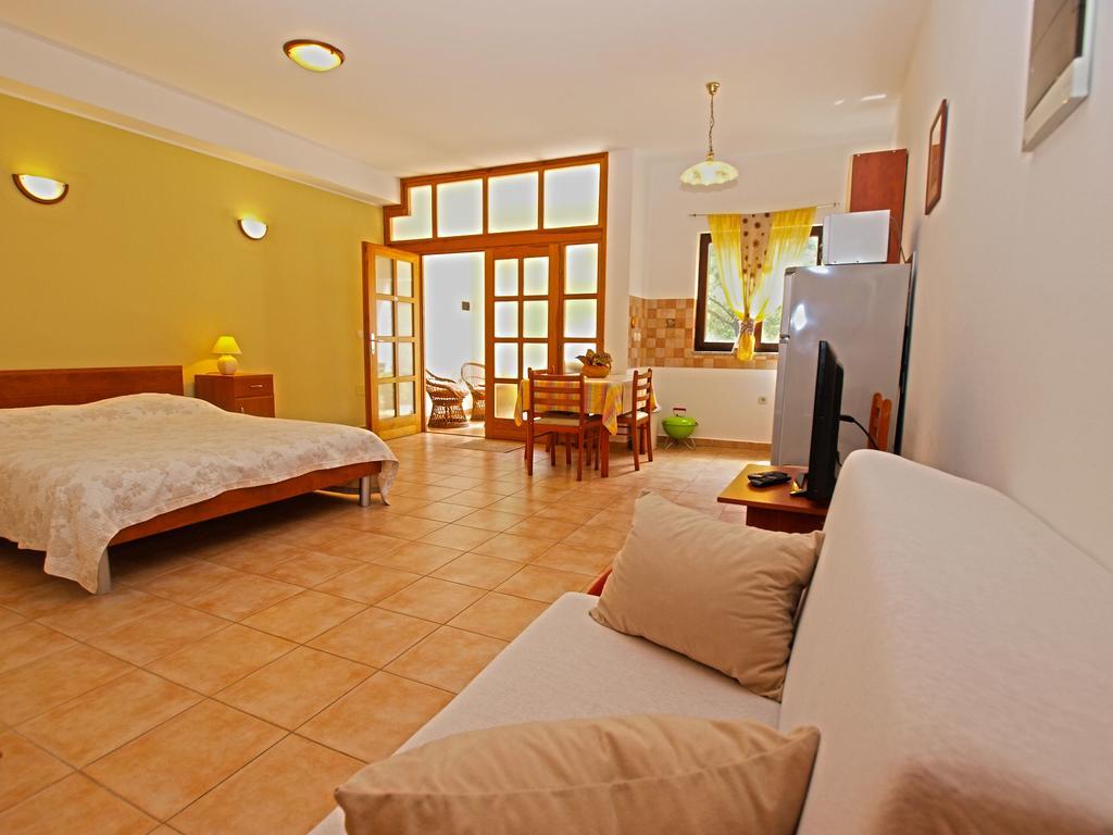 Apartments Milio 1105 ฟาชานา ภายนอก รูปภาพ